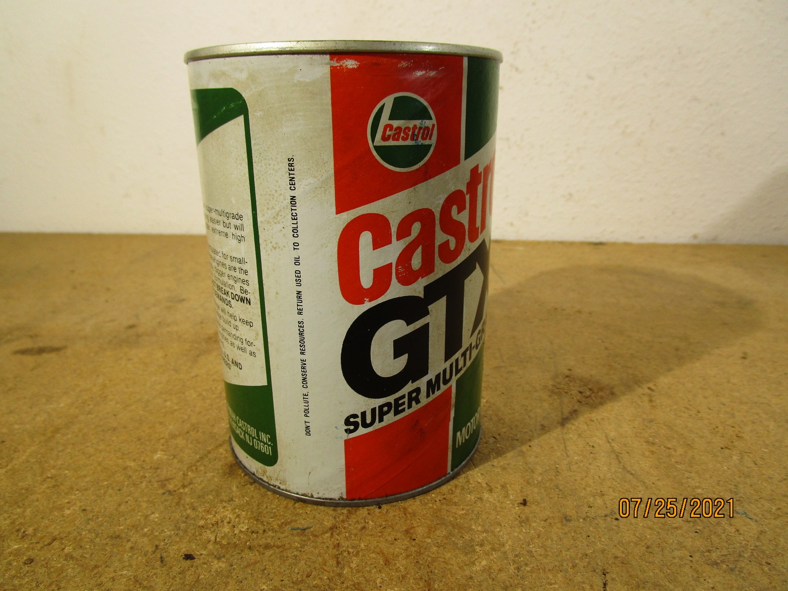 Vintage Castrol GTX Super Multi Grade Motor Oil 10W40 112