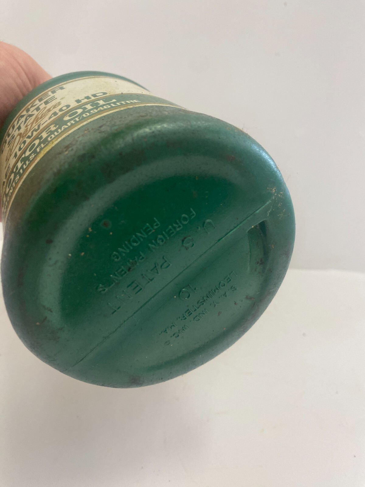 Quaker State Deluxe SAE 10W-40 HD Motor Oil One U.S Quart Full Bottle plastic