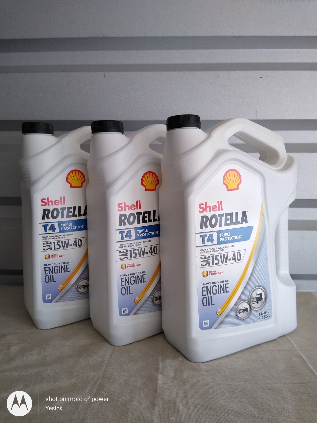 ROTELLA T4 15W40 HEAVY DUTY MOTOR OIL (3) 1 GALLON CONTAINERS FREE SHIPPING!