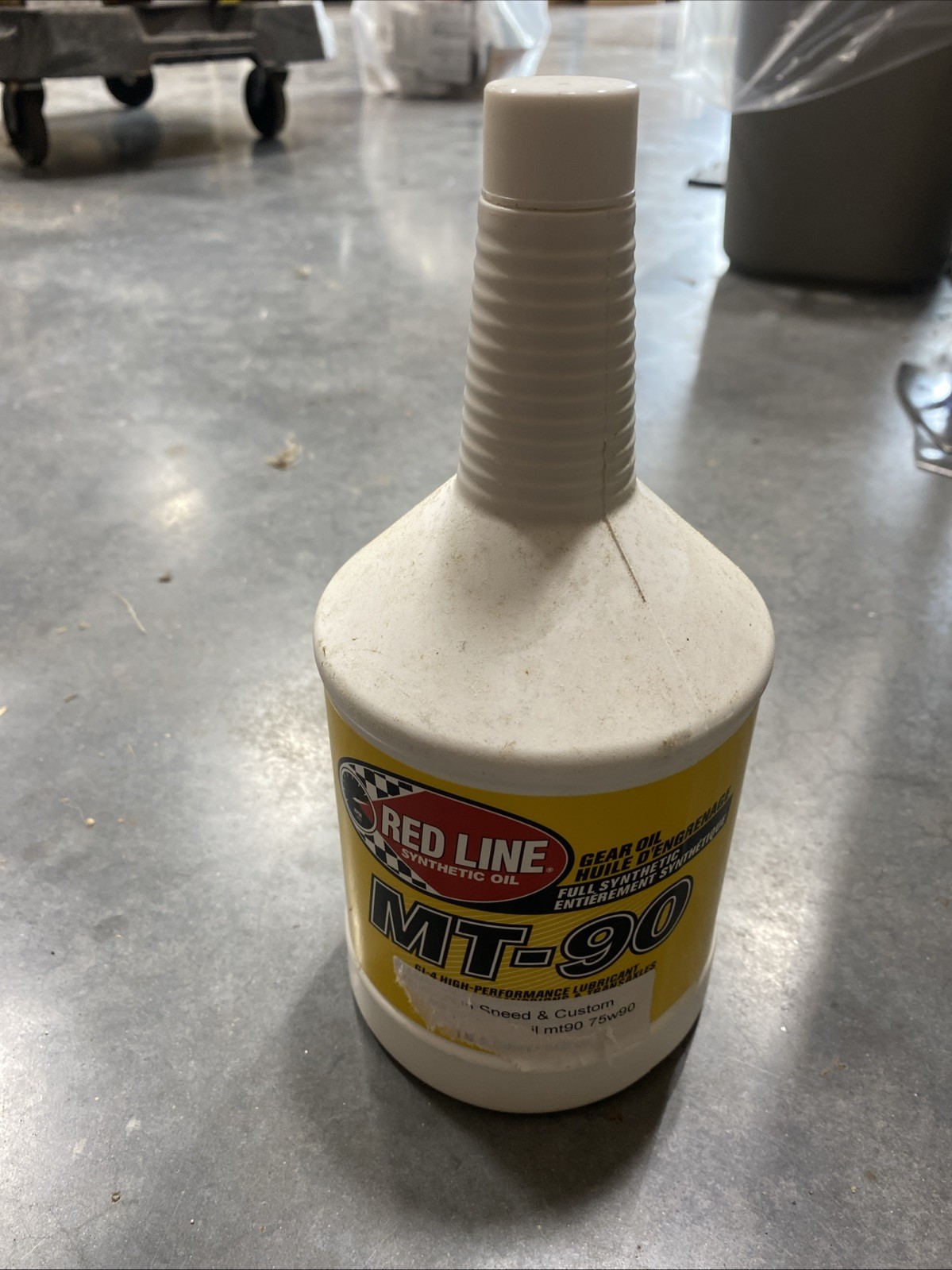 Red Line MT-90 75W90 GL-4 Manual Transmission Fluid 1 Quart Gear Oil Lubricant