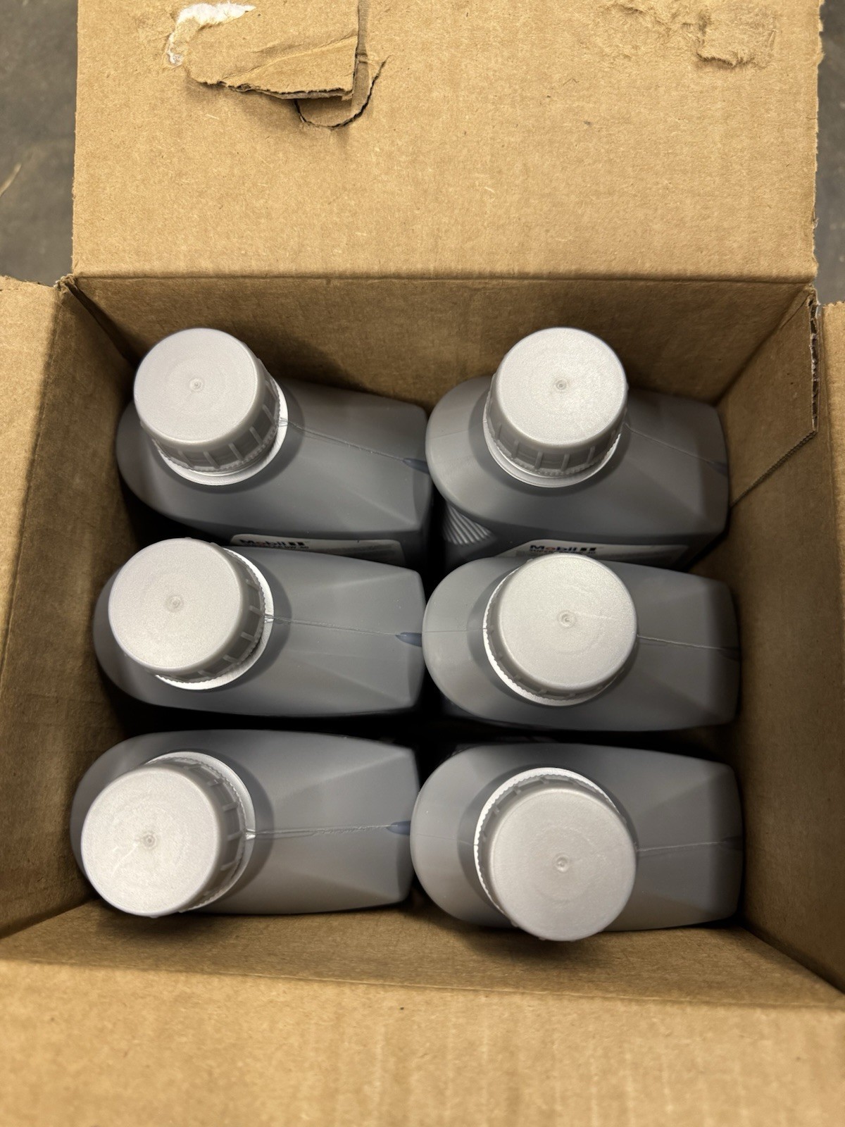Mobil 1 Full Synthetic Motor Oil OW-40 Brand New Unopened Car oil 6 Quarts