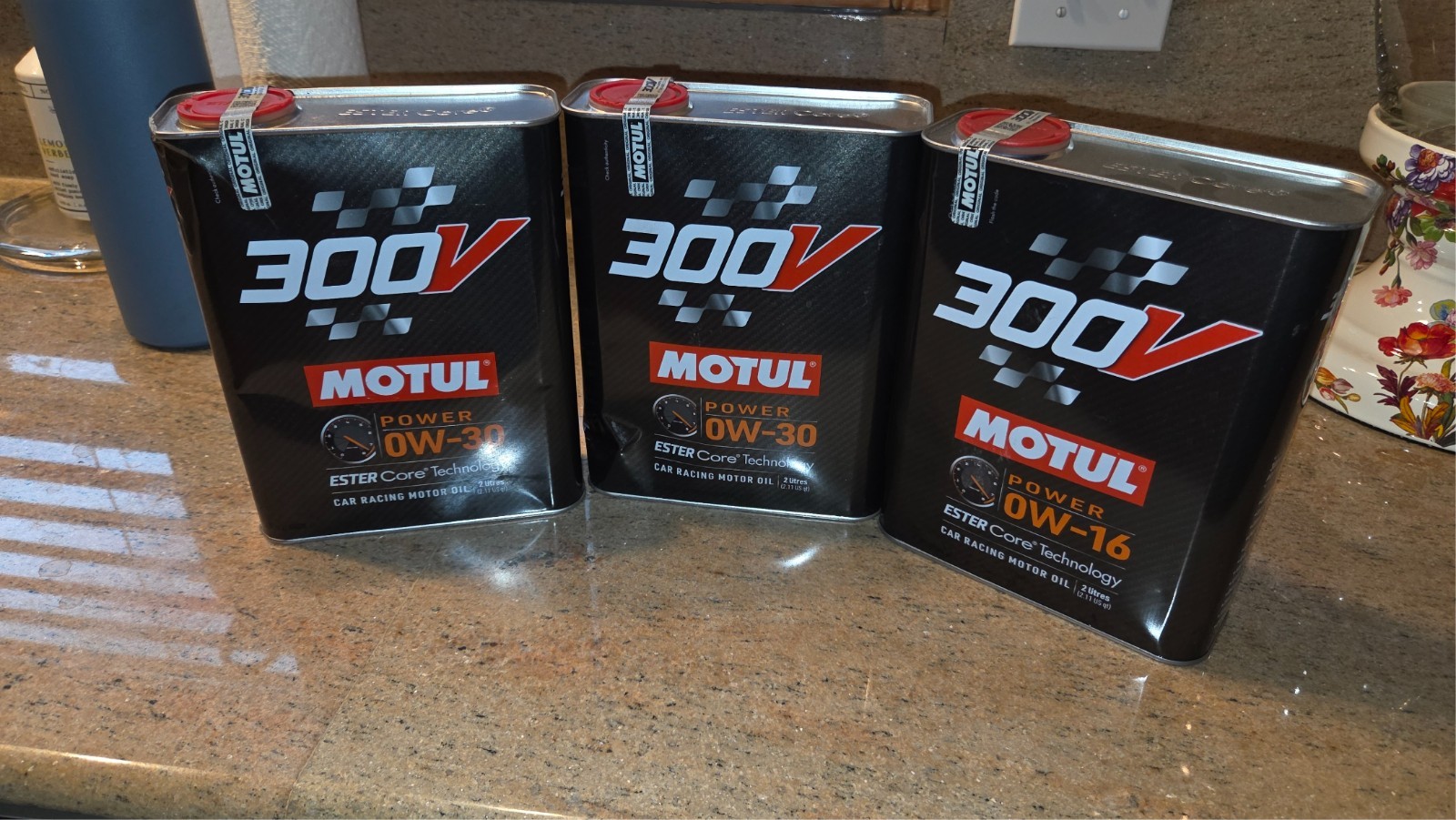 (6L=6.34 QT) MOTUL 300V 0W30 POWER RACING 100% SYNTHETIC ENGINE OIL 3 pack