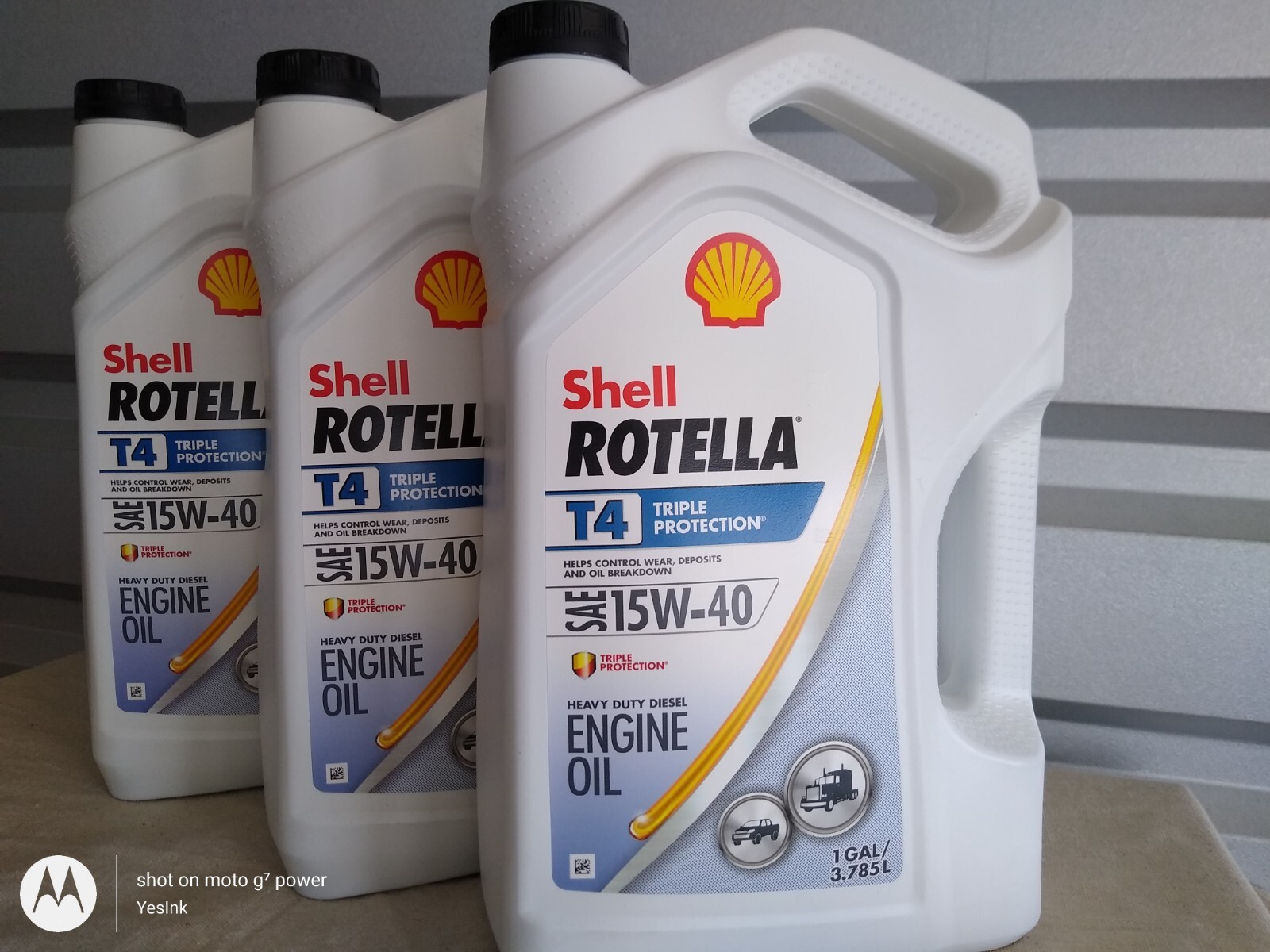 ROTELLA T4 15W40 HEAVY DUTY MOTOR OIL (3) 1 GALLON CONTAINERS FREE SHIPPING!