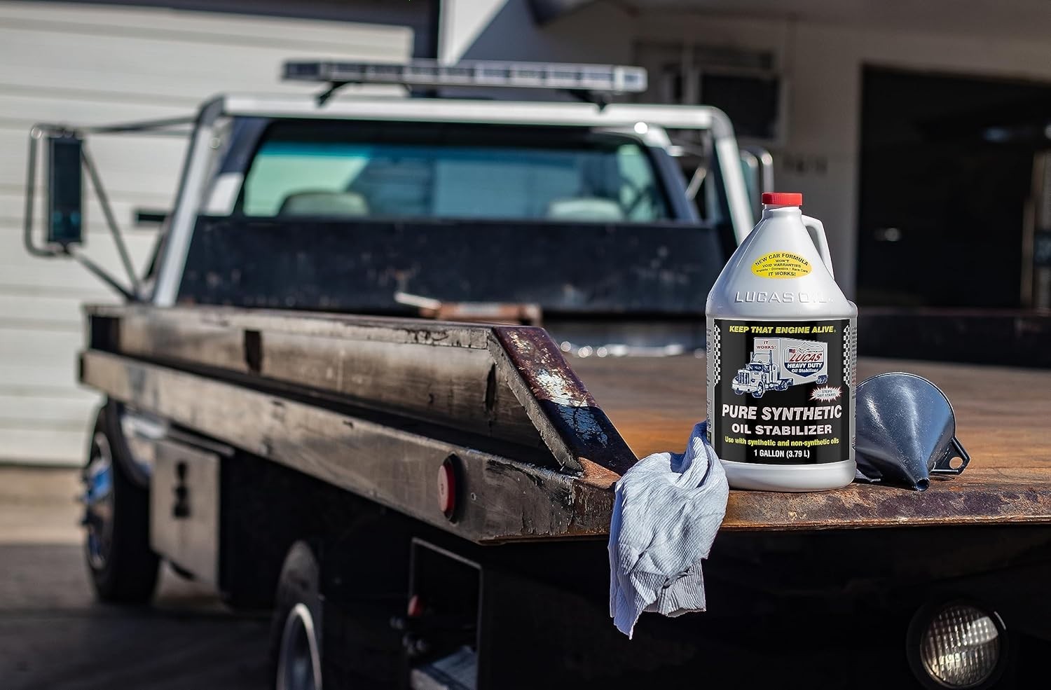 Pack of 4 Lucas Oil 10131 Pure Synthetic Oil Stabilizer – 1 Gallon