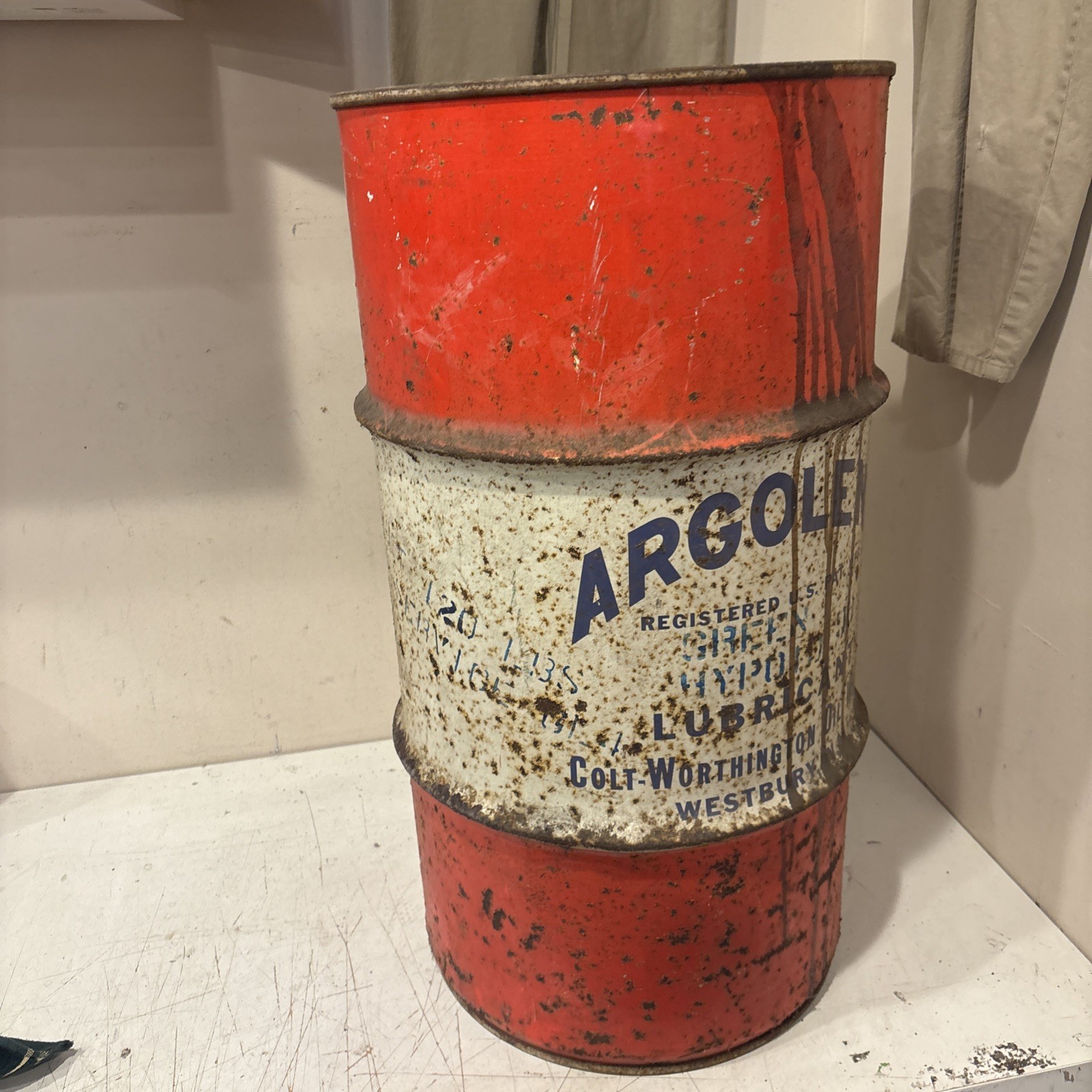 Vintage Large ARGOLENE ARGOMATIC Oil Lubricant Westbury NY Barrel Can 27” High