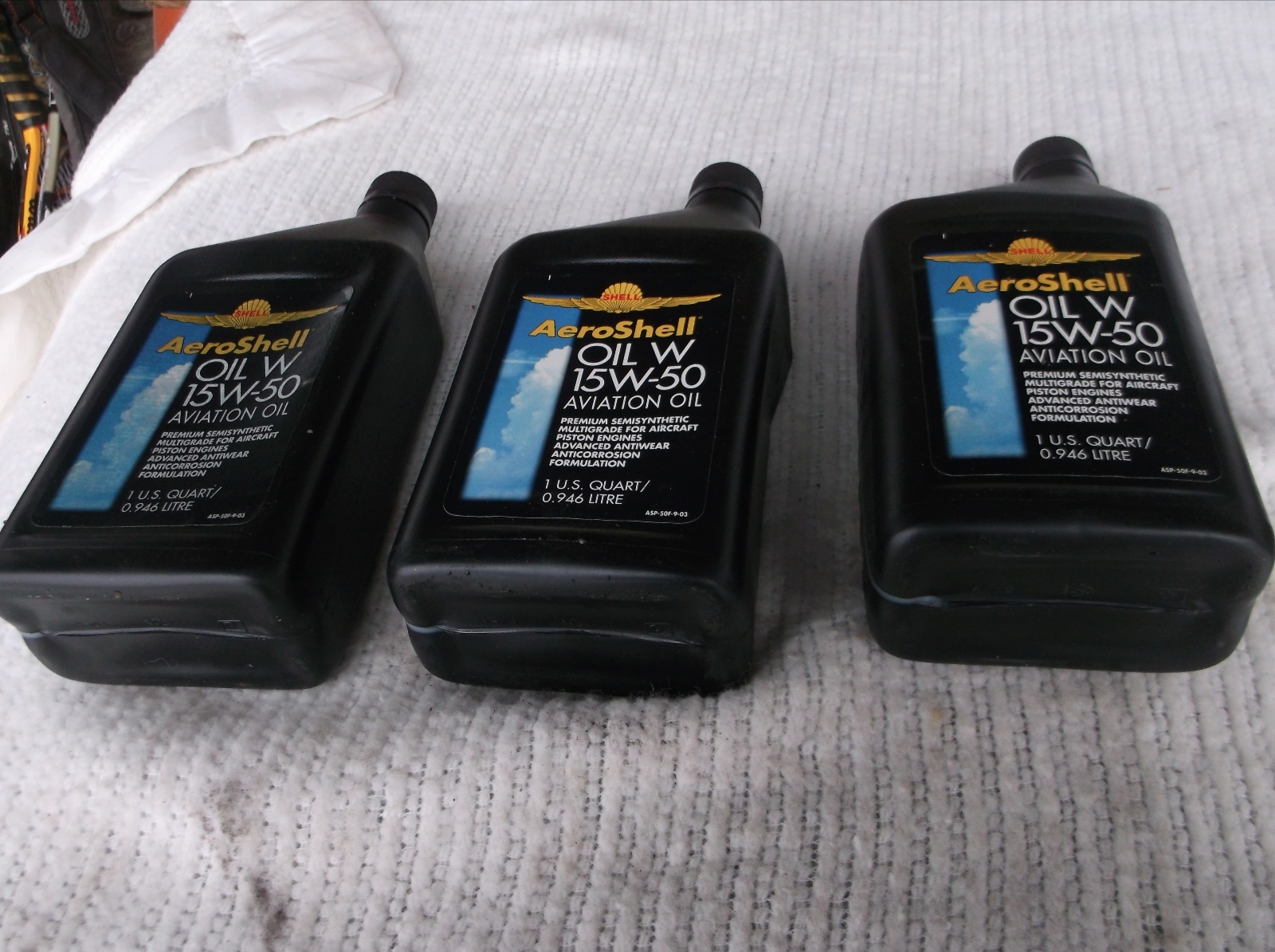 AVIATION OIL 3 QUARTS SEMI SYNTHETIC