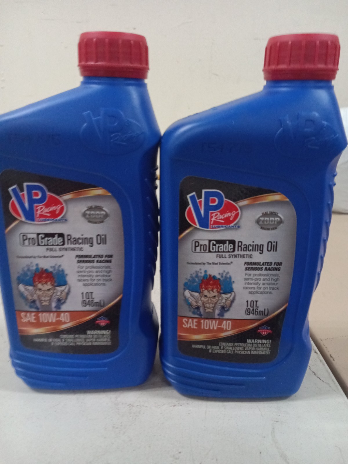 2 Qts VP Racing Fuels Engine Oil – VP 4T Full Synthetic SAE 10W-40, 9153