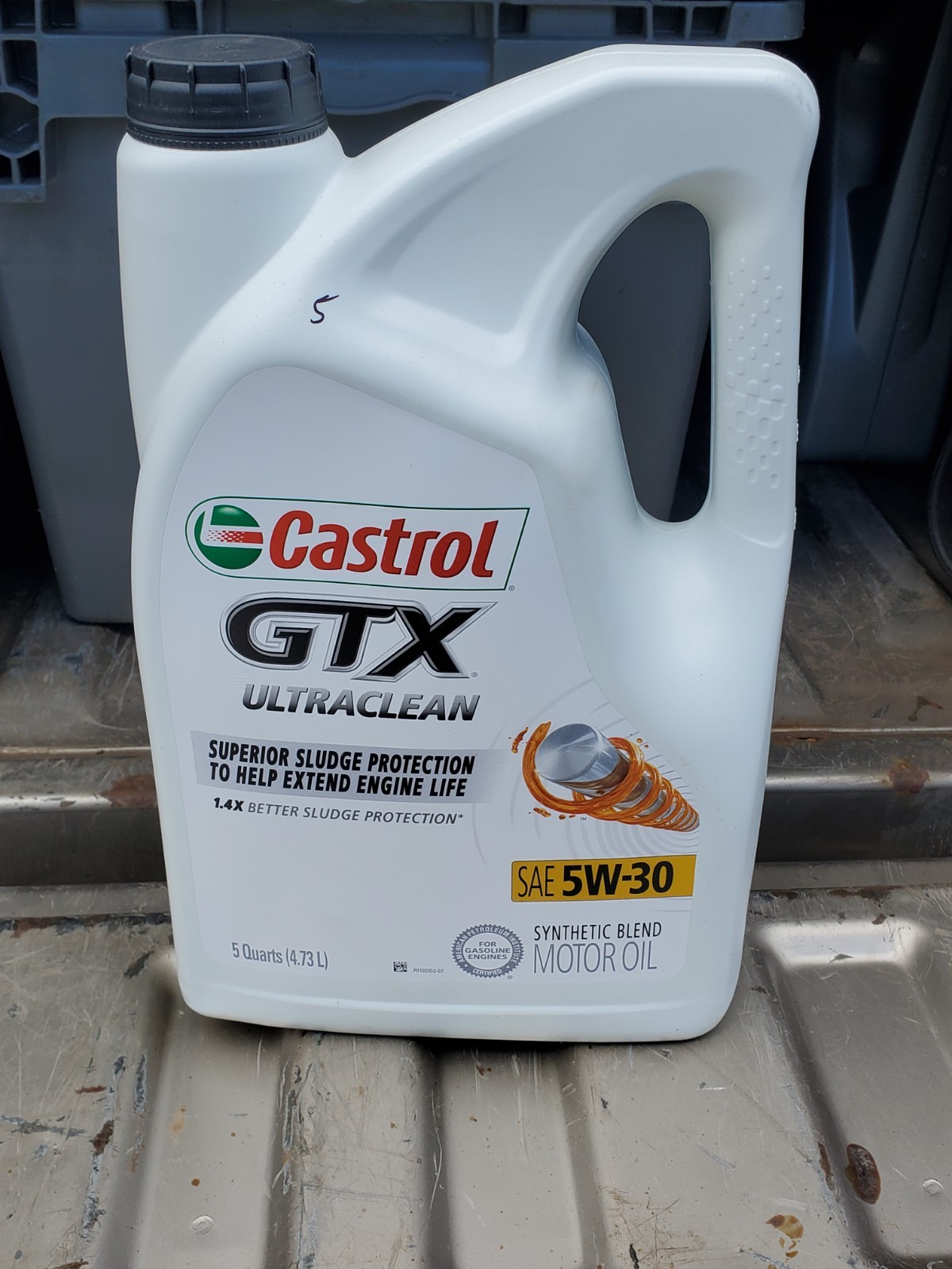 Castrol GTX Ultraclean 5W-30 Synthetic Blend Motor Oil, 5 Quarts Free Shipping