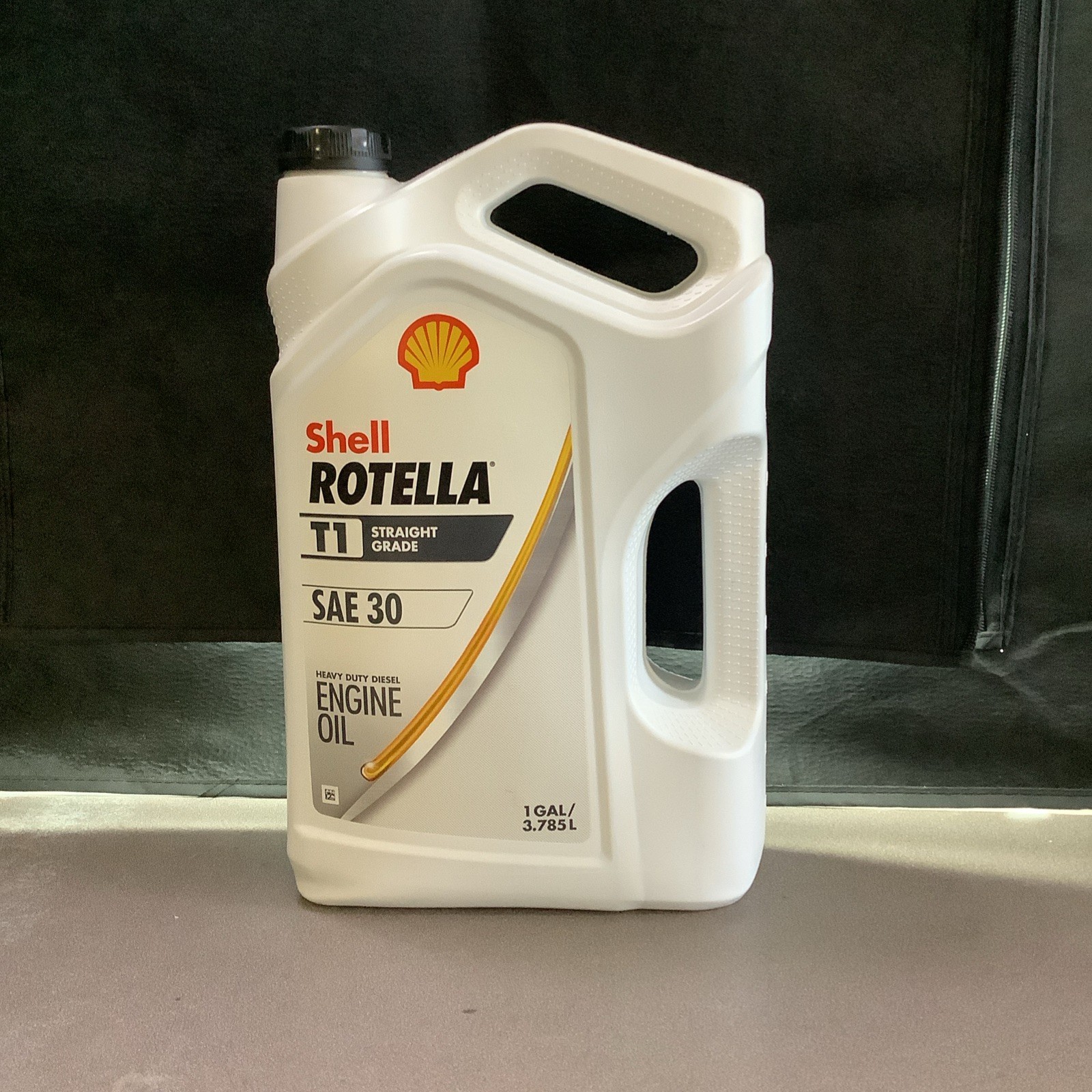 Shell Rotella T1 30 Diesel Engine Oil, 1 Gallon