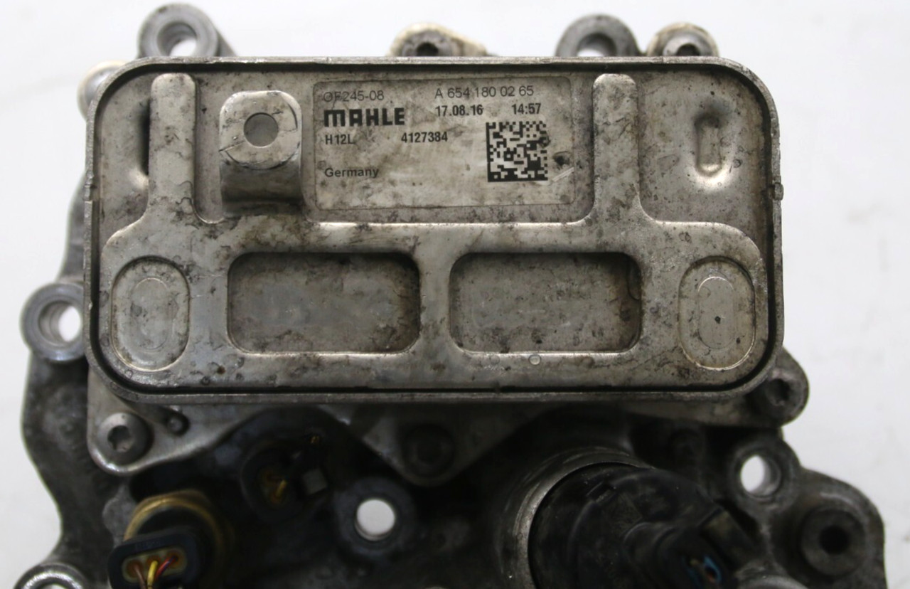 For Mercedes-Benz Oil Filter Housing W213 W177 W205 A6541805700