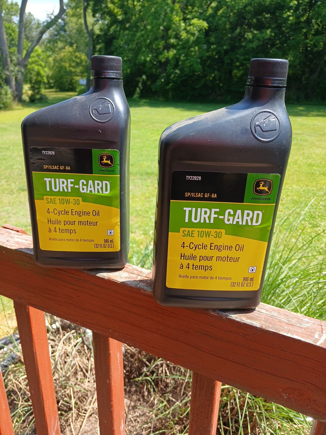 Lot 2 – John Deere Turf-Gard SAE 10W-30 Engine Oil TWO Quarts – Full Sealed –