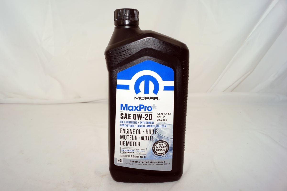 Mopar Genuine OEM Full Synthetic Blend OW-20 Engine Motor Oil 68523994AA