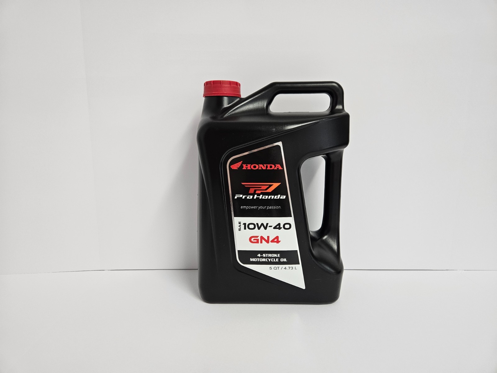 Pro Honda GN4 10w-40 5 Quart SAE 4-Stroke Motorcycle Oil 08232-M99-L8JA1
