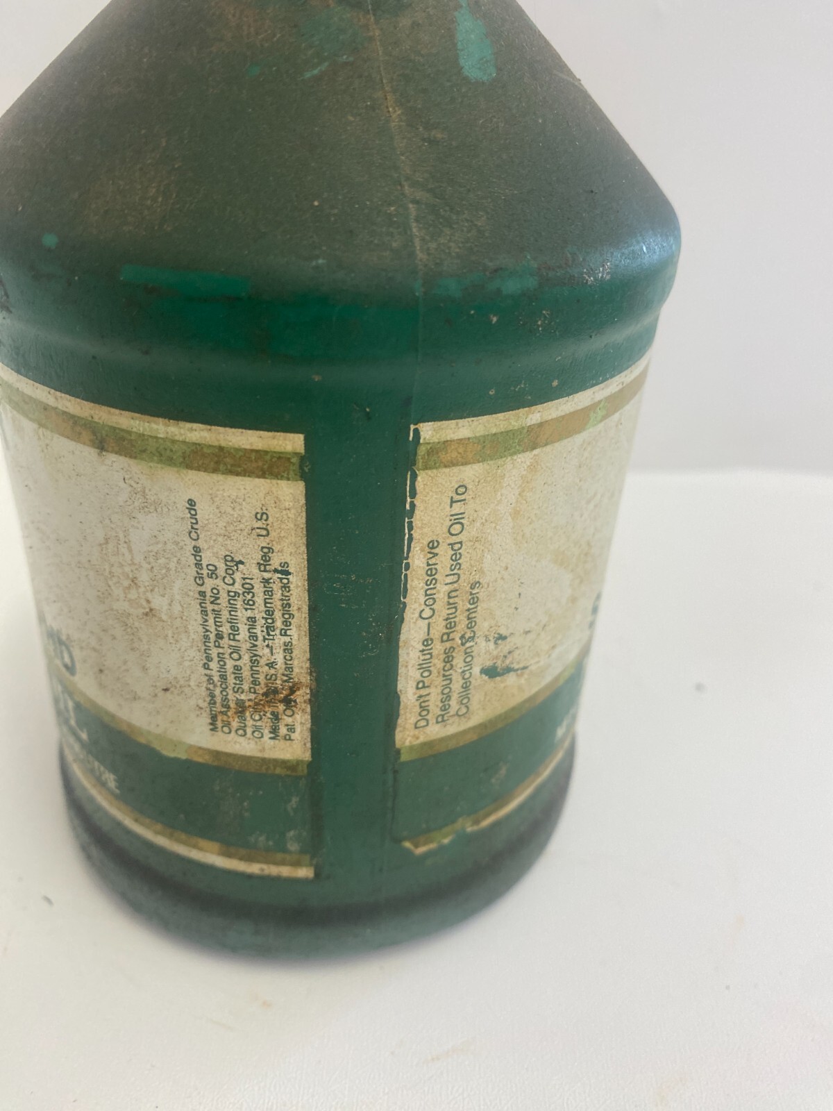 Quaker State Deluxe SAE 10W-40 HD Motor Oil One U.S Quart Full Bottle plastic