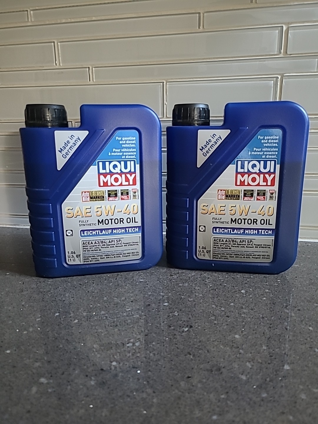 Lot of 2 New Engine Oil Liqui Moly Leichtlauf High Tech 5W-40 Synthetic 2331 1L
