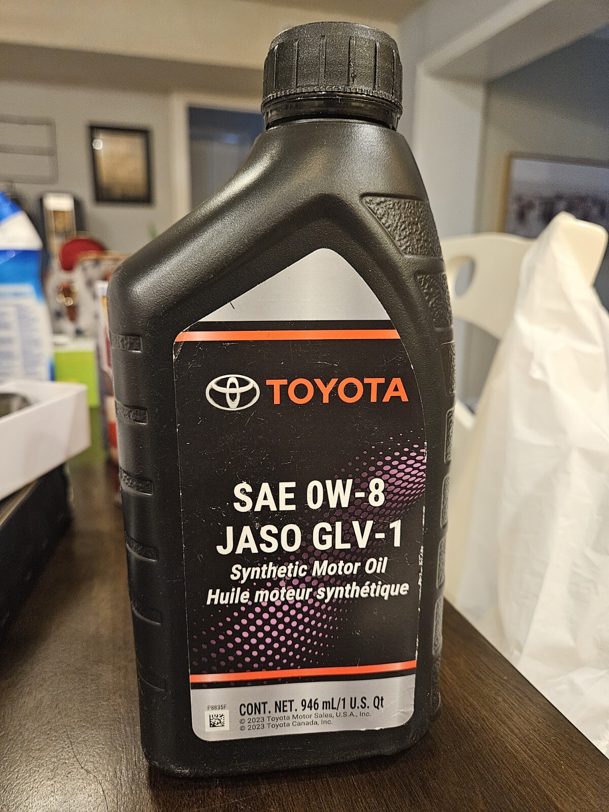 TOYOTA SAE 0W-8 JASO GLV-1 Synthetic Motor Oil 1-Quart Bottle Genuine OEM