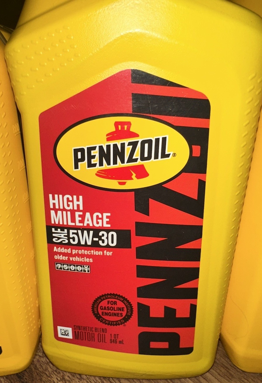 Pennzoil High Mileage 5W-30 Motor Oil, 1 Quart 1 Qrt, Amber/Brown
