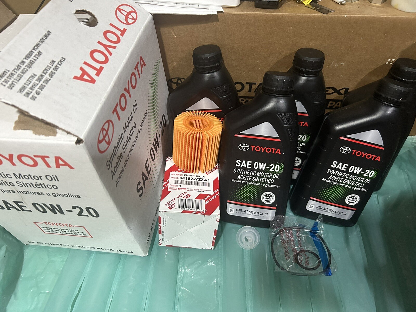 Synthetic Motor Oil SAE 0W-20,2013-2018 Toyota Rav4 ,5 Qts With Oil Filter