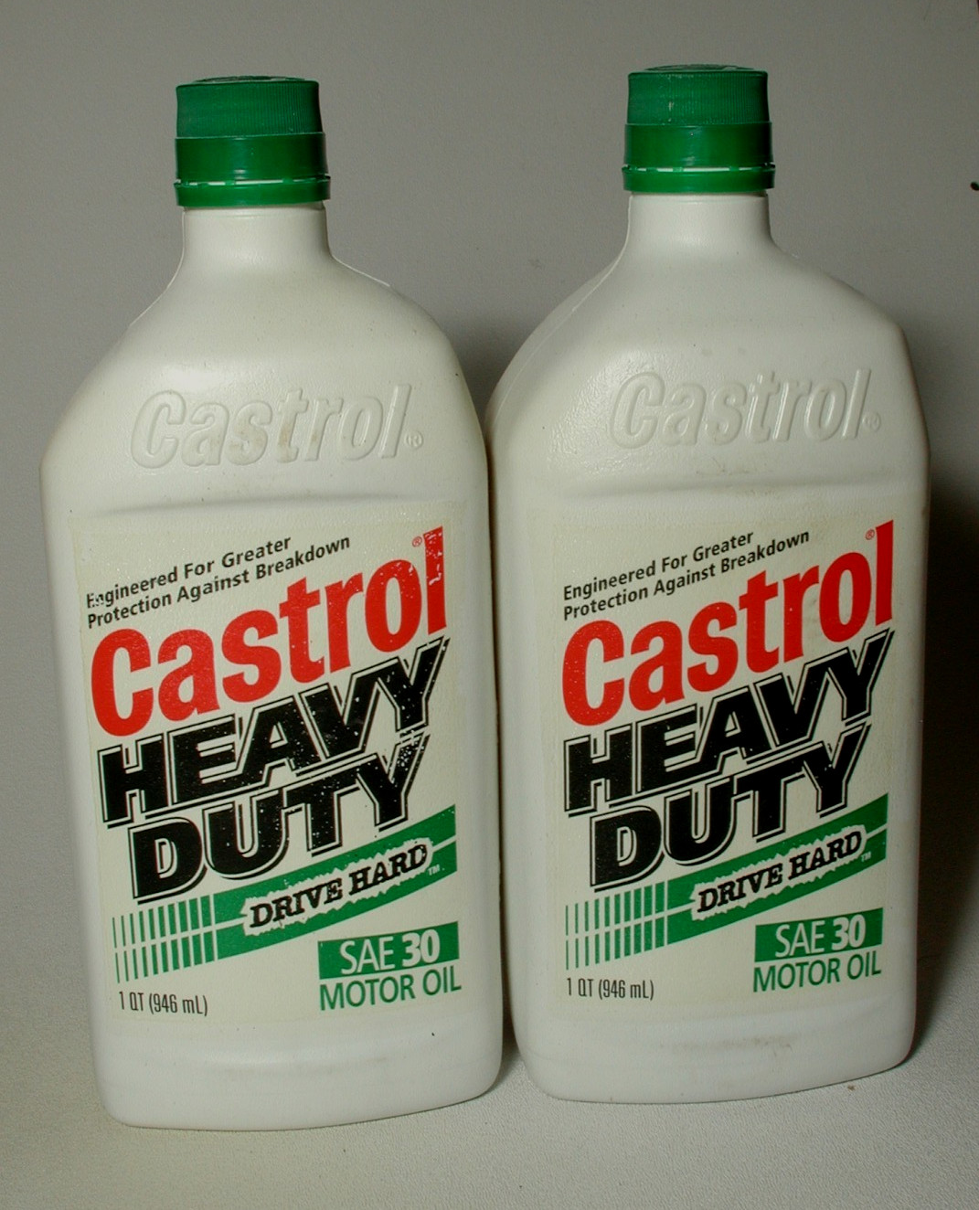 Two (2) Qts Castrol Heavy Duty 30W Conventional Motor Oil – 5) Lots Available