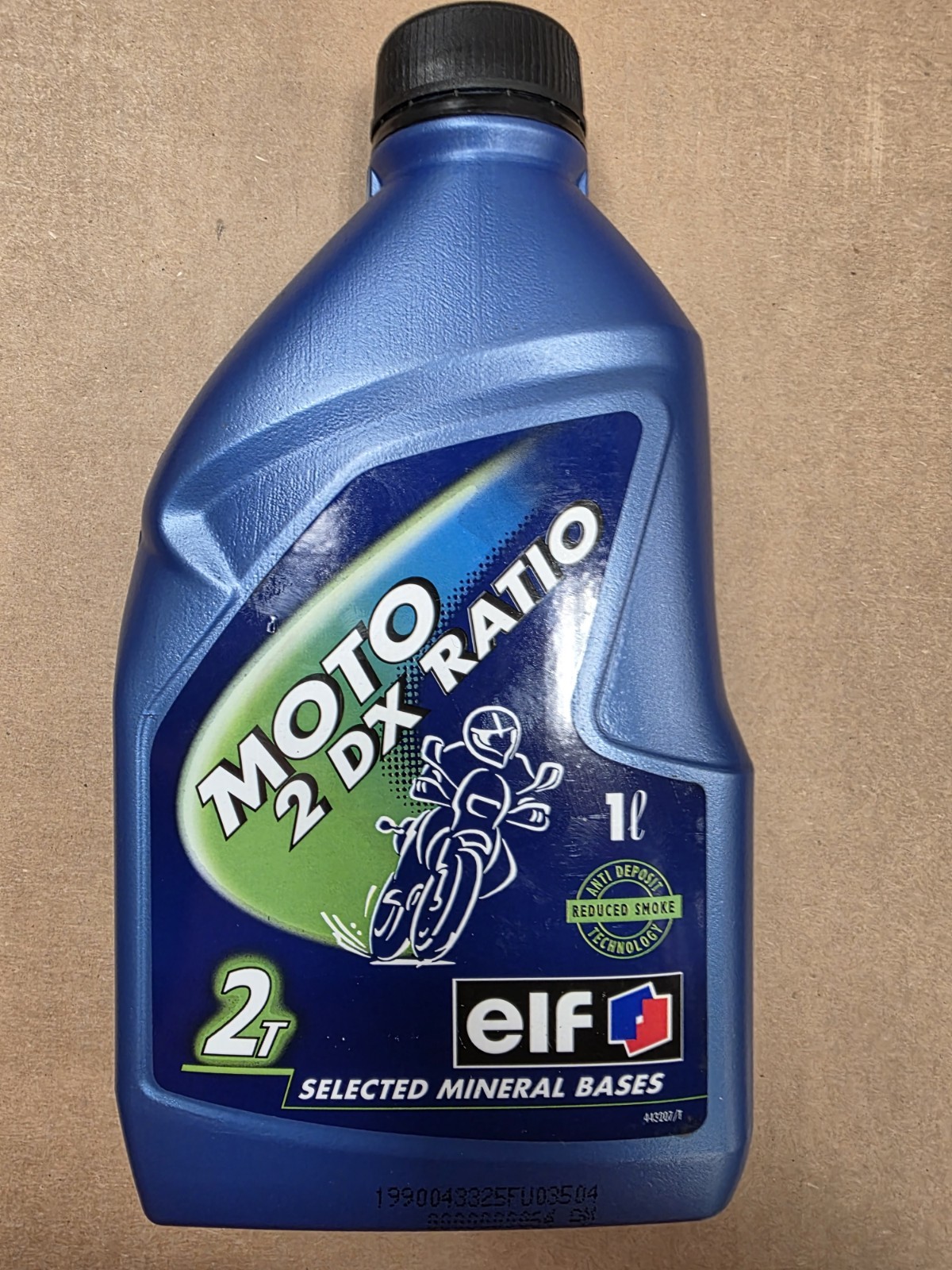 ELF Moto 2 DX Ratio 2 Stroke Oil, Selected Mineral Bases, Injector or Pre-Mix
