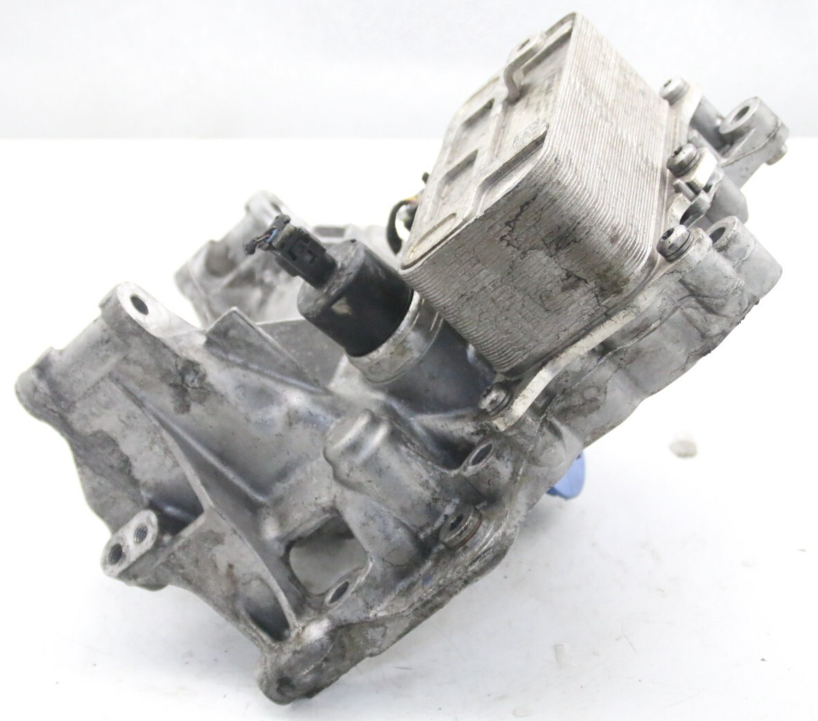 For Mercedes-Benz Oil Filter Housing W213 W177 W205 A6541805700