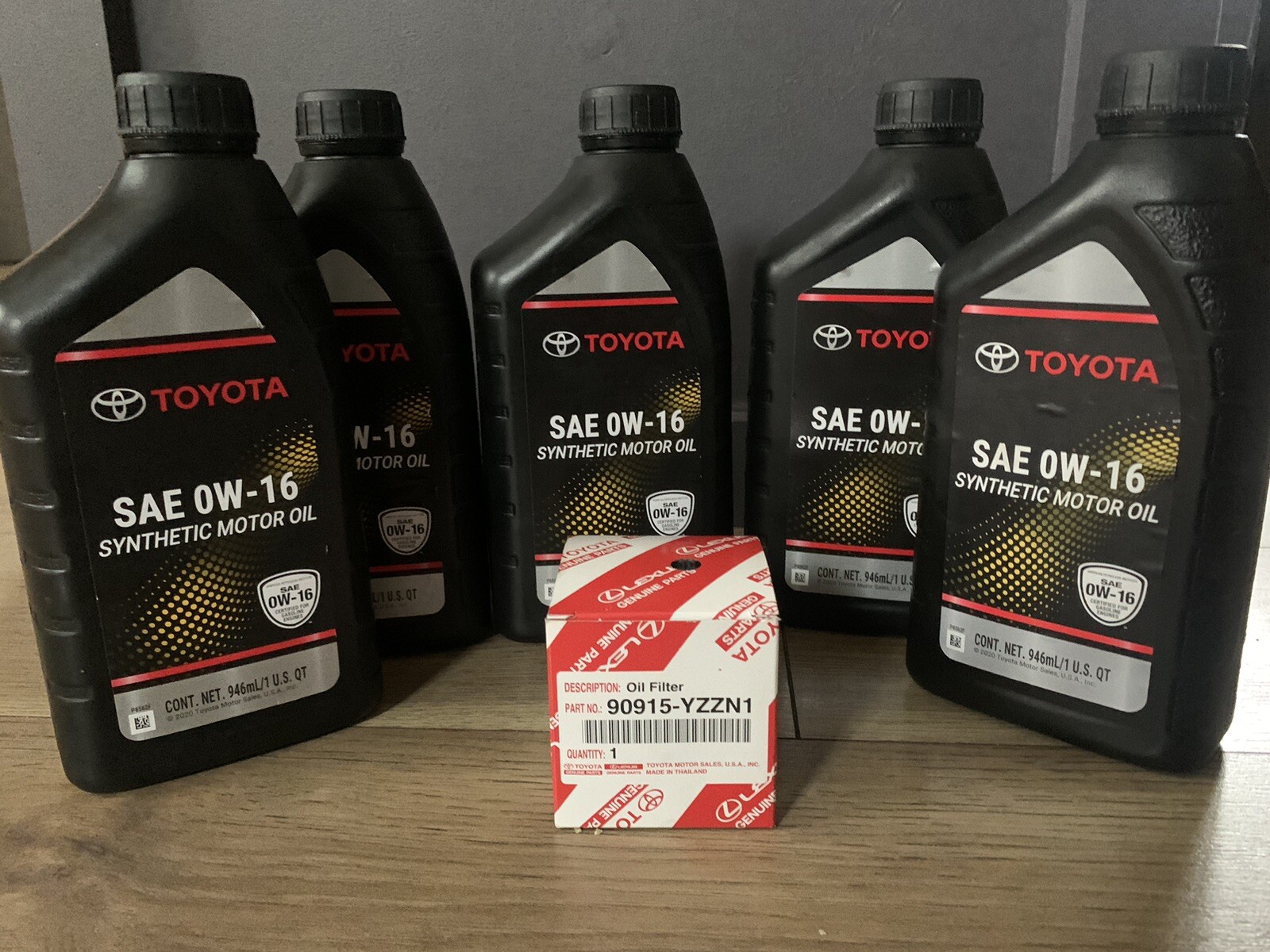 Toyota Lexus Genuine 0W16 Motor Oil 5 Quarts 00279-16QTE Engine Oil AND Filter