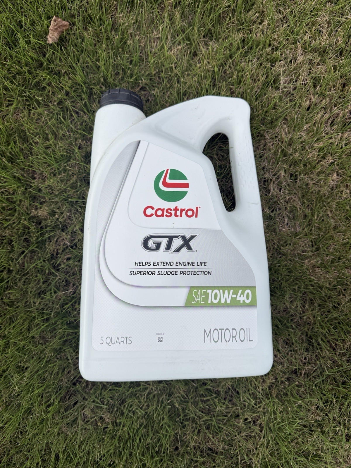 Castrol GTX 10W-40 Conventional Motor Oil, 5 Quarts, 1 Pack Base Oils Anti-Wear