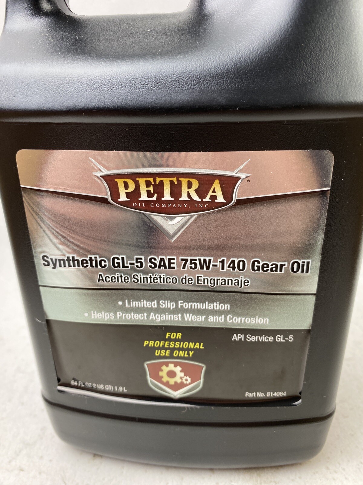 2-quart bottle of Petra Synthetic GL-5 SAE 75W-140 Gear Oil p/n 814064 (64oz)